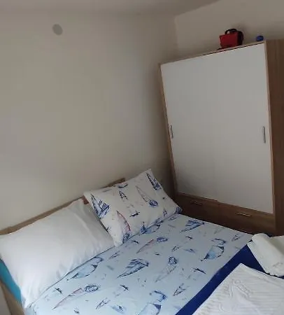 Emanuel بيت للعطل Ljubač