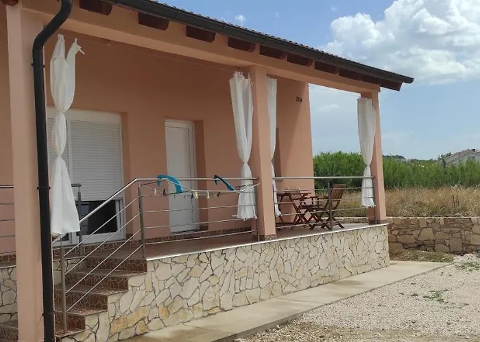 بيت للعطل Emanuel *