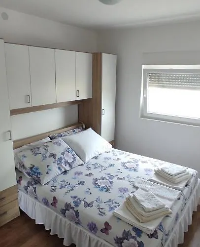 بيت للعطل Emanuel *