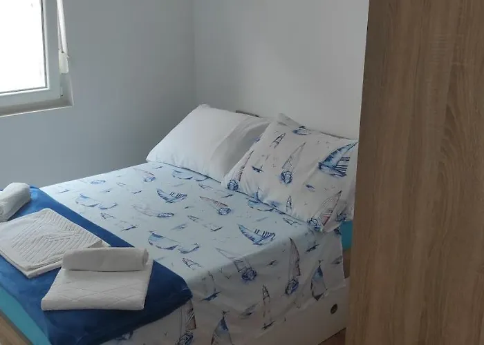 Emanuel بيت للعطل